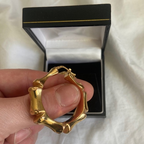 Gold hoops - Picture 2 of 3